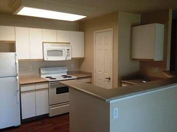 4th image of 9167 W 122nd St APT 1023