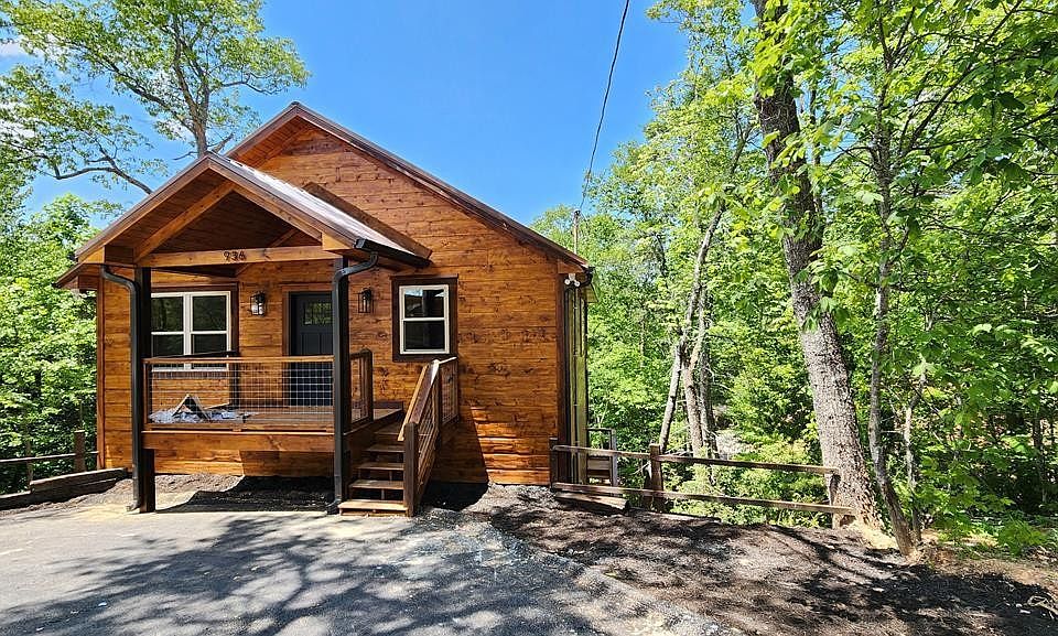 1st image of 936 Fir St Lot 232