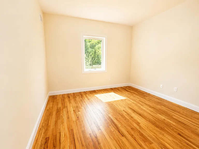 280 Eltingville Blvd #1 — Photo 7