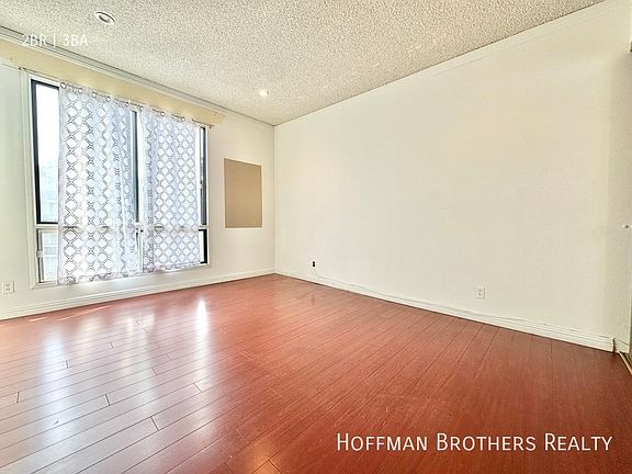 4th image of 2175 S Beverly Glen Blvd #303A