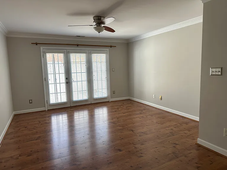 1344 Green Oaks Ln #M — Photo 7