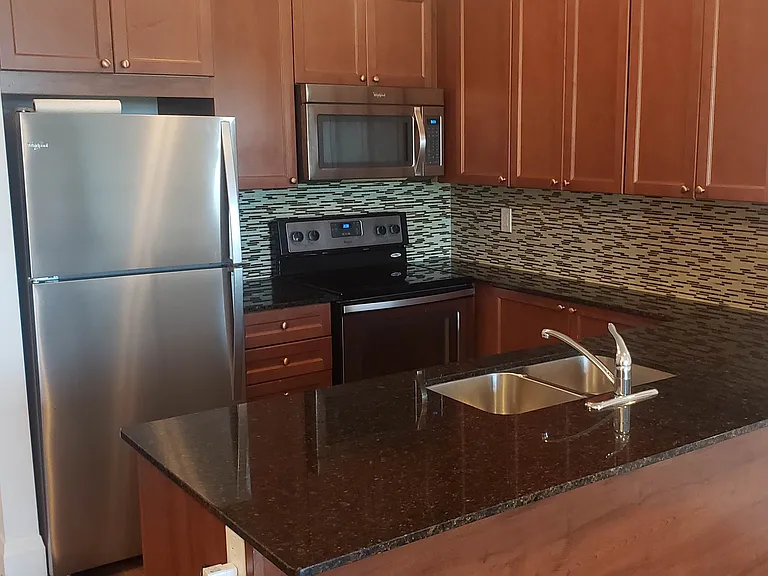 45 Yorkland Blvd — Photo 3