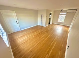 1206 Castle Hill St APT 4, Austin, TX 78703
