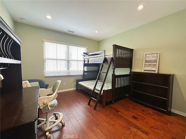 65 Elmdale — Photo 20