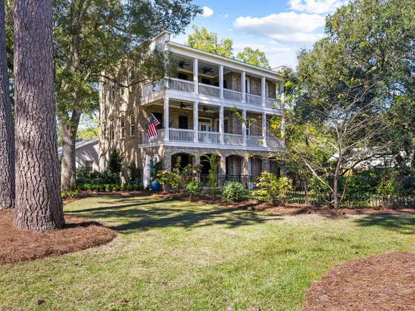 2112 Parkway Dr, Charleston, SC 29412