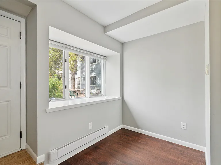 15 Peck Pl #1A — Photo 17