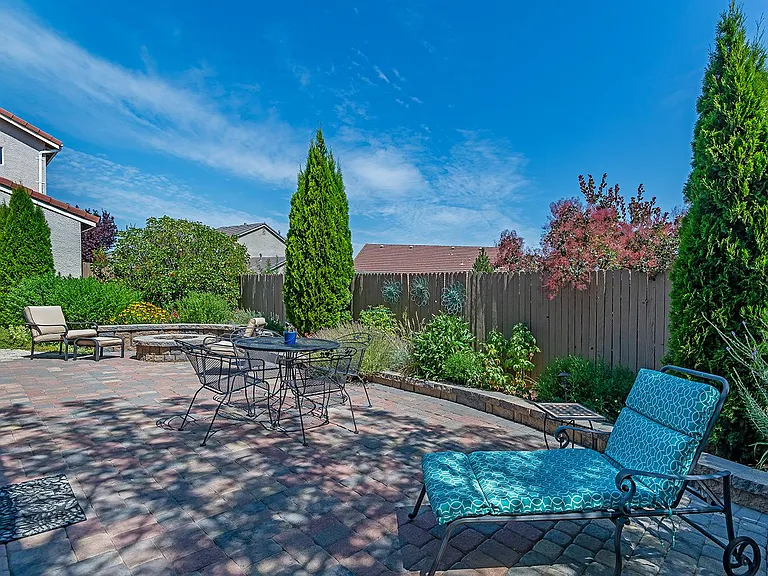 1691 Iron Mountain Dr — Photo 10