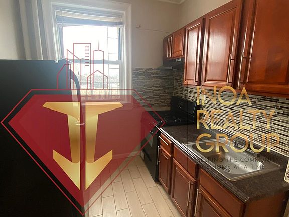 5th image of 631 Bergen Ave #506