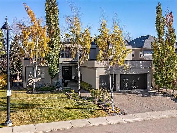 3rd image of 122 W Aspen Ridge Pl SW