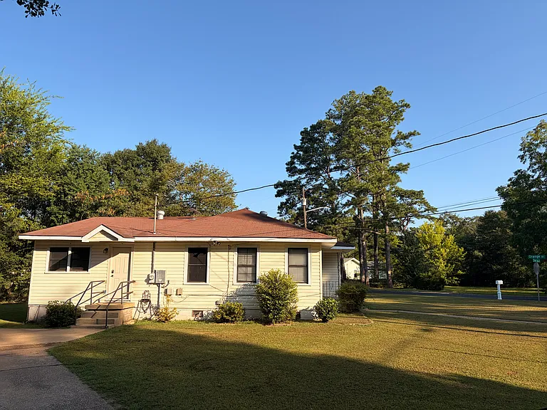 128 Orange St — Photo 1