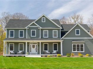 14 Sawmill Ct, East Greenwich, RI 02818