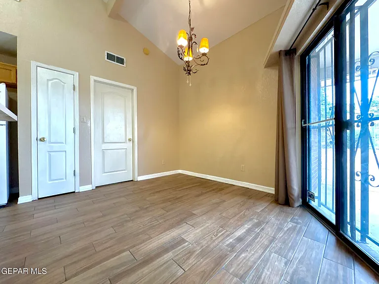 12146 El Greco Cir — Photo 9