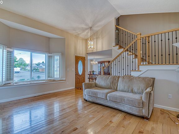 3rd image of 3501 NE 159th Ave