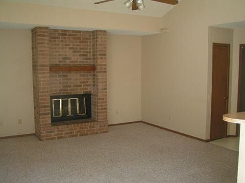 2nd image of 962 Sundance St