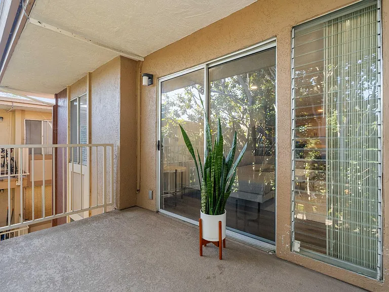2755 Country Dr #311 — Photo 12