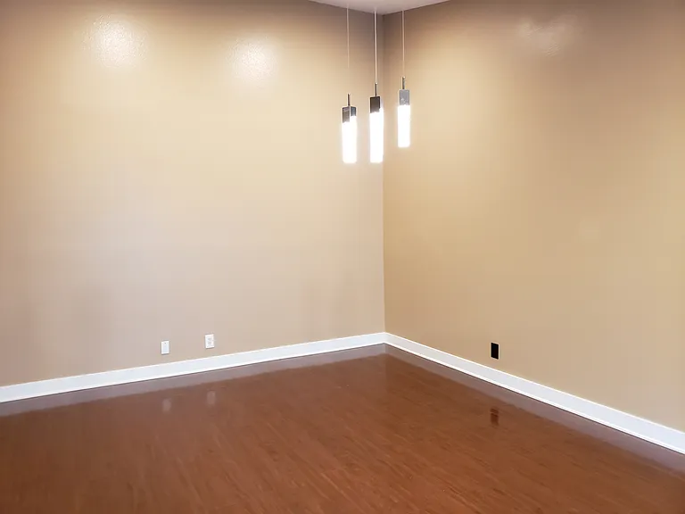 21110 Lycoming St — Photo 24