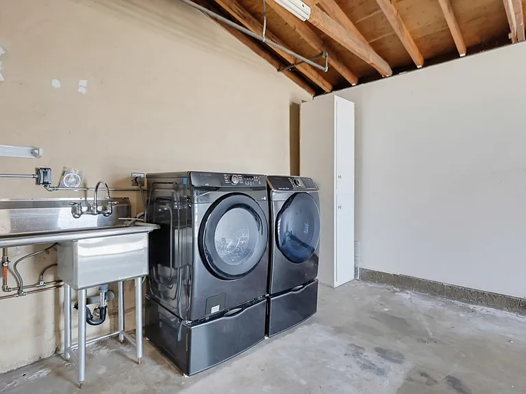 4996 Mount Almagosa Dr — Photo 47