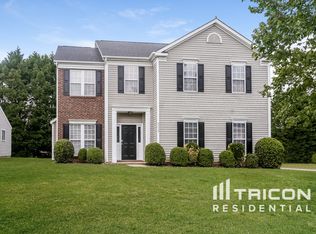 1051 Hipp Rd, Charlotte, NC 28216