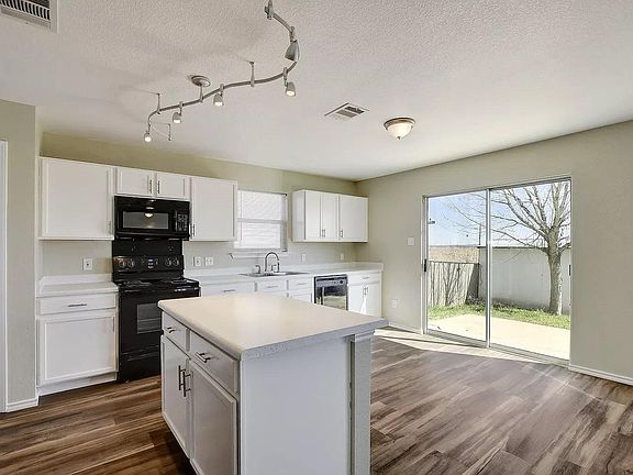 5th image of 5629 War Admiral Dr