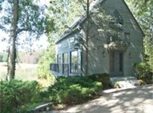 86 Loop Rd, Falmouth, MA 02540