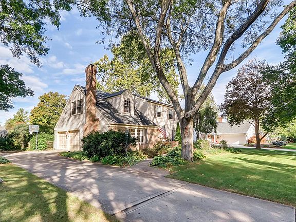 2nd image of 3655 Seaford Dr