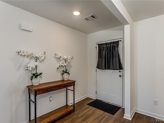 5th image of 7290 Red Maple Cir