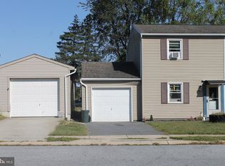 208 S Center St, Cleona, PA 17042