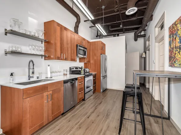 6845 Oswego Pl NE #115-B, Seattle, WA 98115