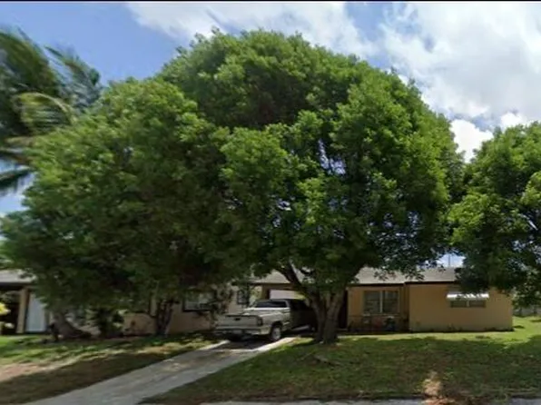 516 Wright Drive, Lake Worth Beach, FL 33461