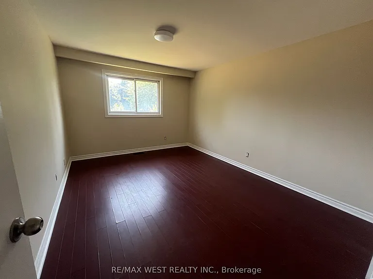 6947 Chigwel Ct #UPPER — Photo 6