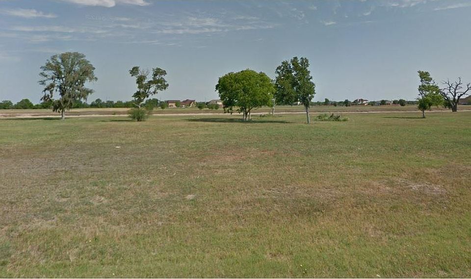 1st image of 6802 Brazos Lakes Dr
