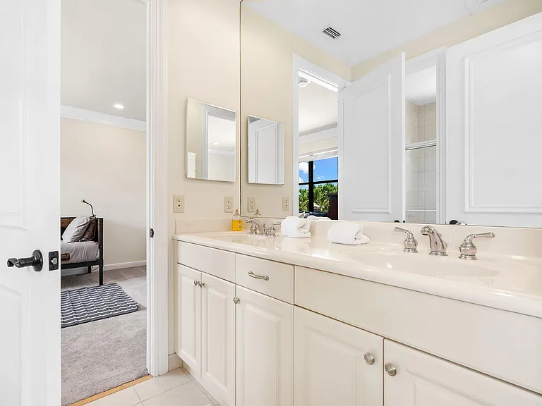 11695 Sunrise View Ln — Photo 26