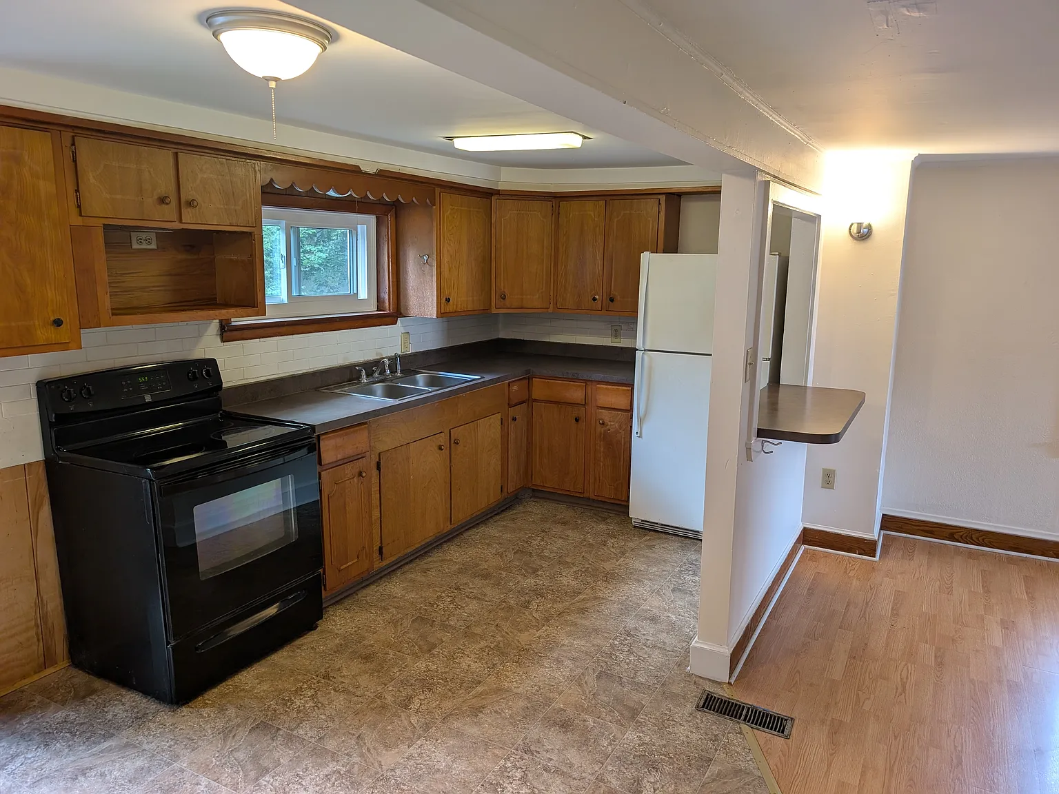 2 bed, $1,150 — Photo 1