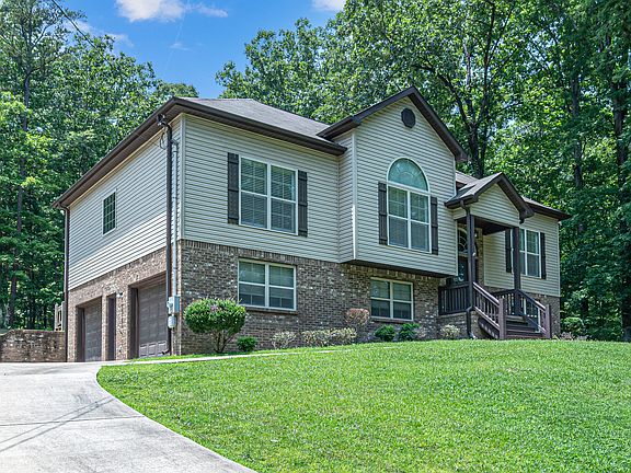 2nd image of 12696 Alpine Cir