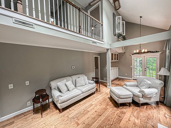 3rd image of 13517 Brightfield Ln