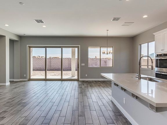 5th image of 223 E Pasaro Dr