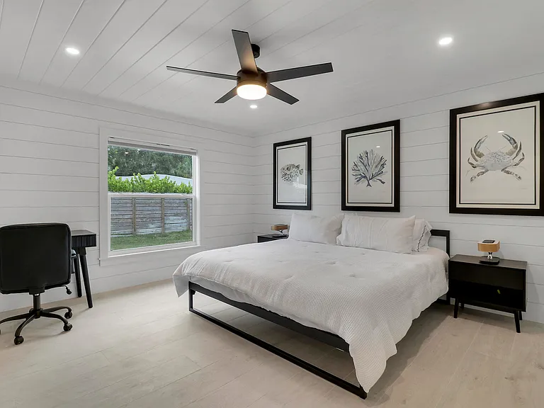 2443 E Edgewater Dr — Photo 40