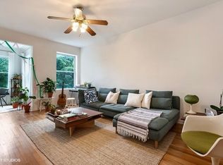907 N Sacramento Blvd, Chicago, IL 60622