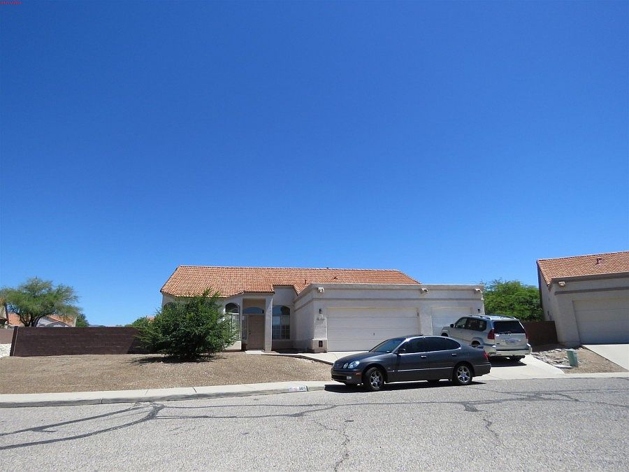 1st image of 101 S Carlton Park Pl