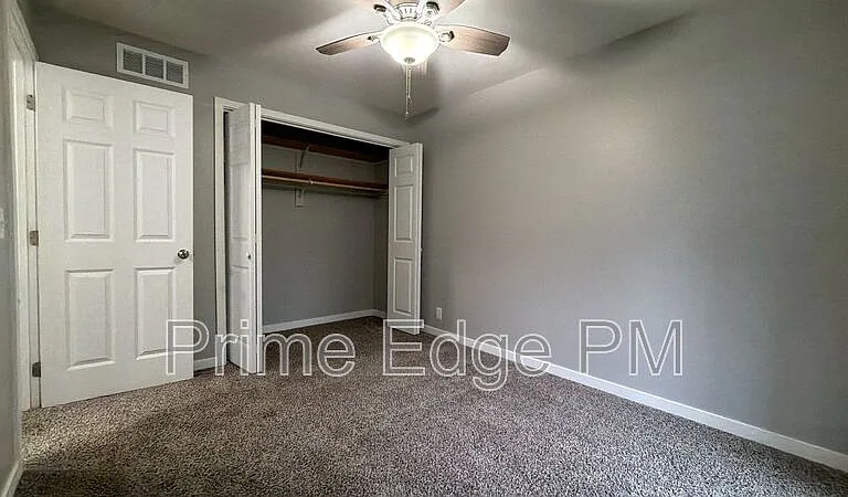 6235 Holdrege St #B-5 — Photo 25