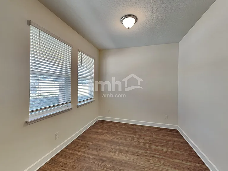 242 Crestrun Loop — Photo 9
