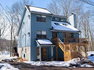 66 Wedge Dr, Lake Ariel, PA 18436