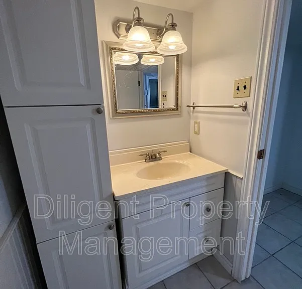 642 Bolivar St #MAIN FLOOR — Photo 54