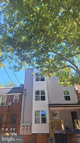 568 Pfeiffer St Photo 1