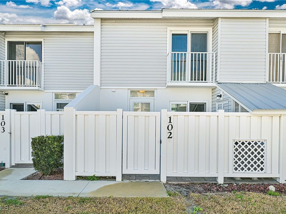 1st image of 18034 San Carlos Blvd APT 102