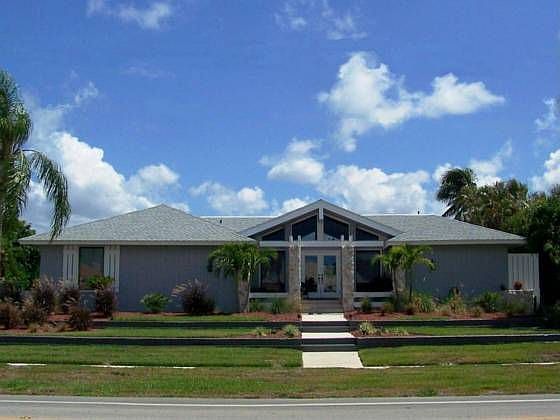 1st image of 429 N Barfield Dr
