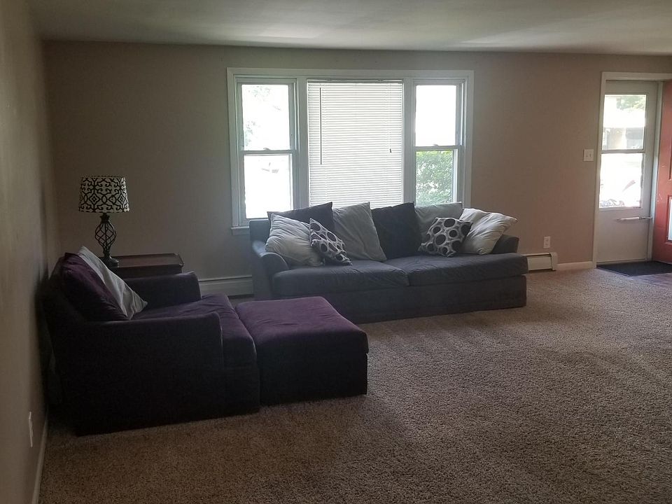 1st image of 27 Sunshine Dr #2