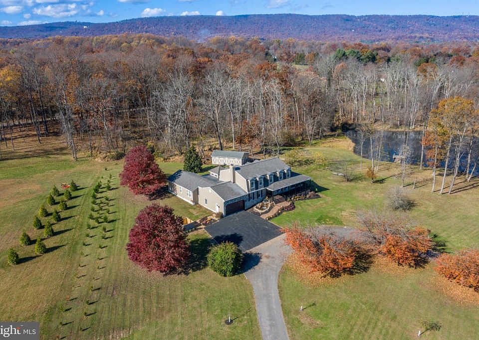 1st image of 4000 Muirfield Dr