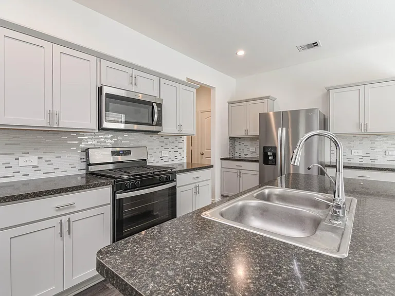 24219 Copperleaf Bay Ln — Photo 8