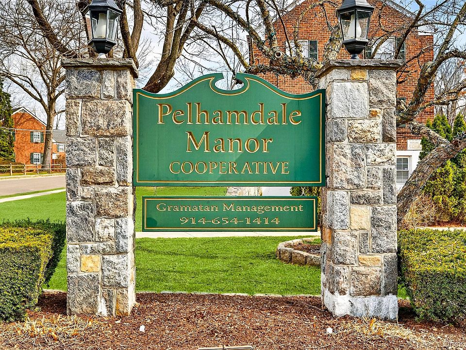 1st image of 66 Robins Crescent #66